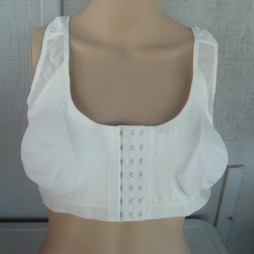 Embraced Bra White Women's Size XL very Adjustable with front closure